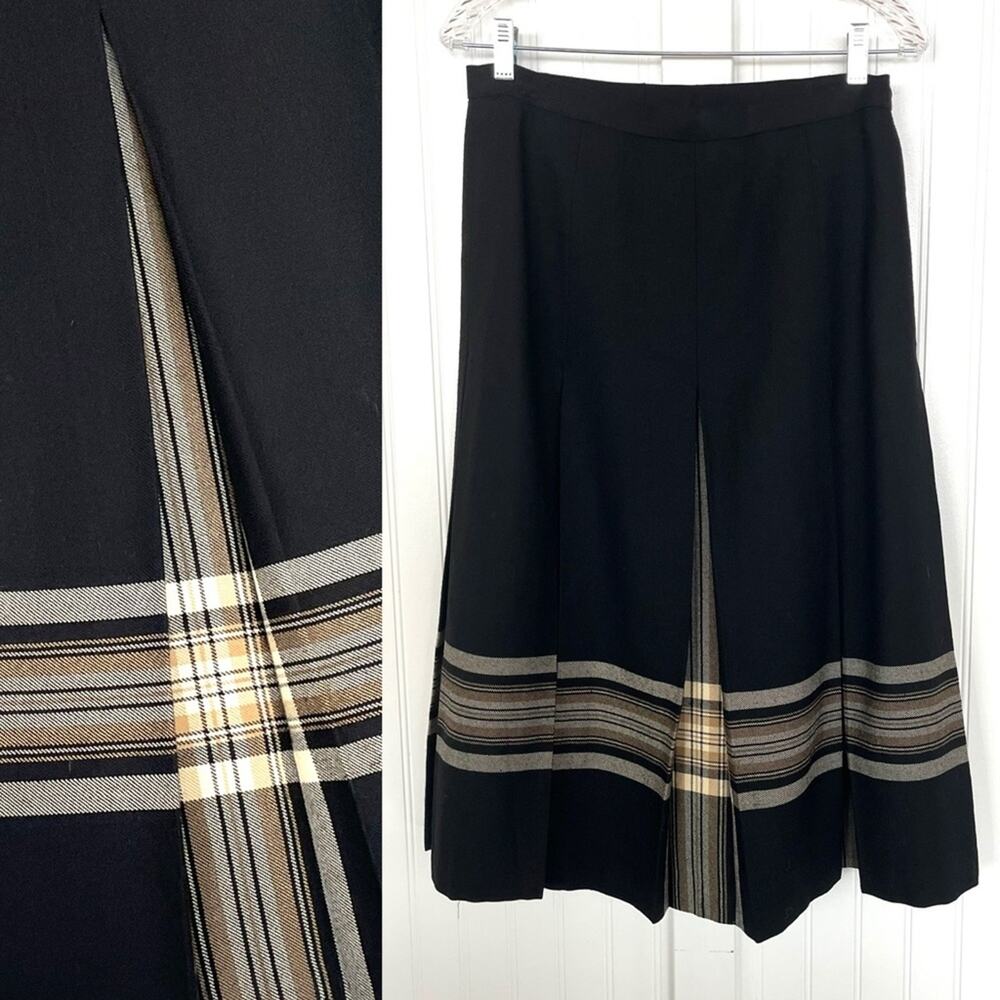 Vintage Scottish Wool Black and Tan Pleated Tartan A-line Midi Skirt Plaid Large